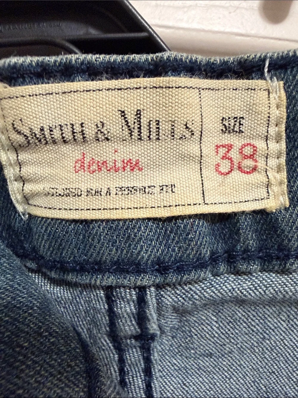 Men's Slim Straight Jeans in Faded Blue Wash